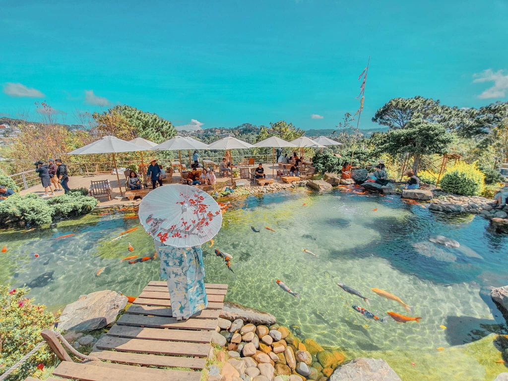 Khu du lịch Lá Phong Đà Lạt