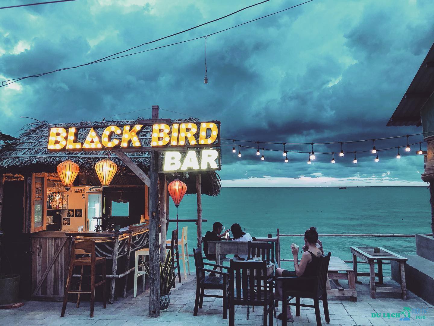 Blackbird Mũi Né